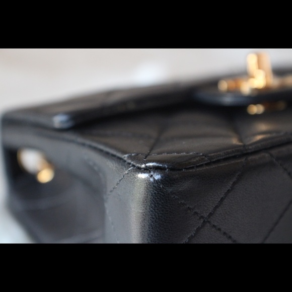 ❌SOLD❌ Vintage Chanel Mini Square - Picture 9 of 15